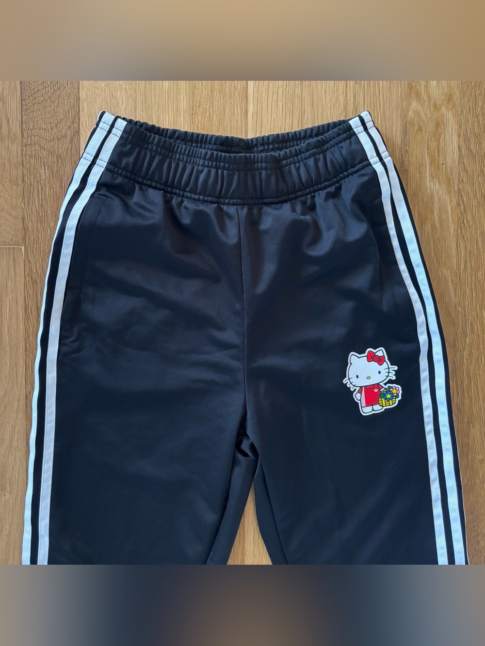 Adidas x Hello Kitty Track Pants Youth Medium 11-12 Sanrio Joggers Rare Sanrio